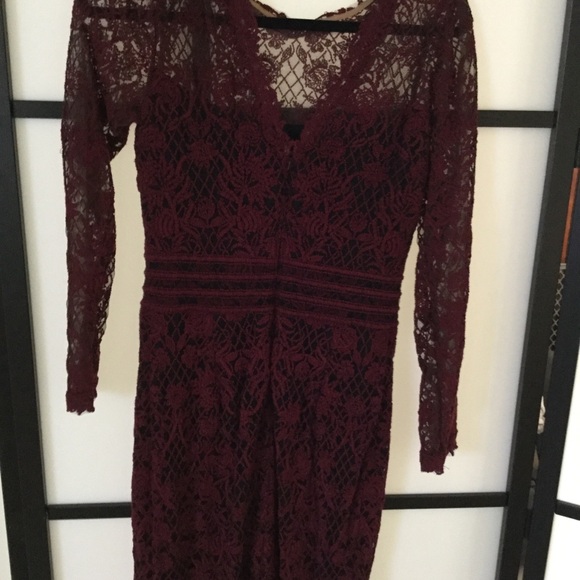 Tadashi Shoji cocktail dress beautiful burgundy 4 - Picture 2 of 3